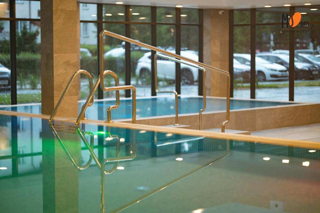 Green Port Premium Z Fitness&Spa&Restaurant 코워브제크 외부 사진